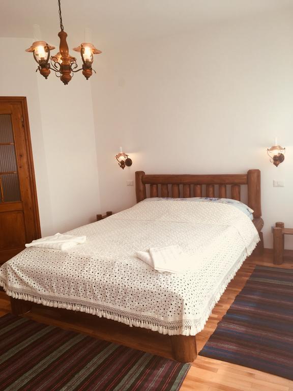 Pensiunea Ambiance Piatra Neamţ Exterior foto